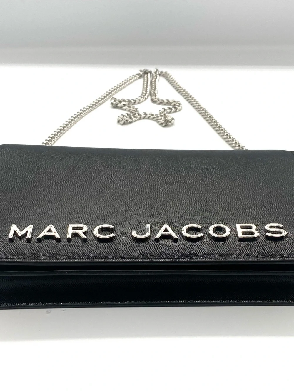 NWT Marc Jacobs Trademarc Party on a Chain Wallet